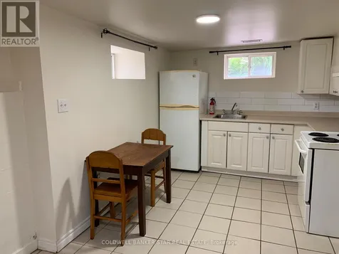 40 Barnes Street St. Thomas ON N5R 2V5
