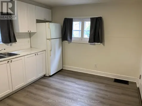 40 Barnes Street St. Thomas ON N5R 2V5