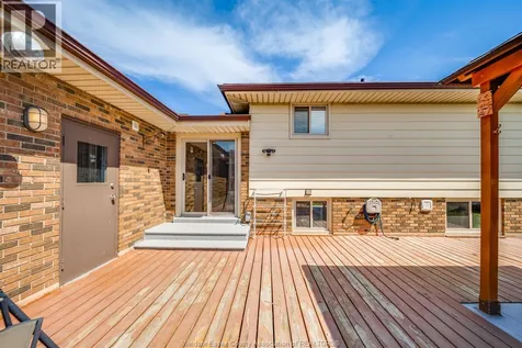 386 Woodridge Tecumseh ON N8N 3A8