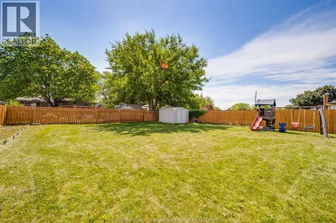 386 Woodridge Tecumseh ON N8N 3A8