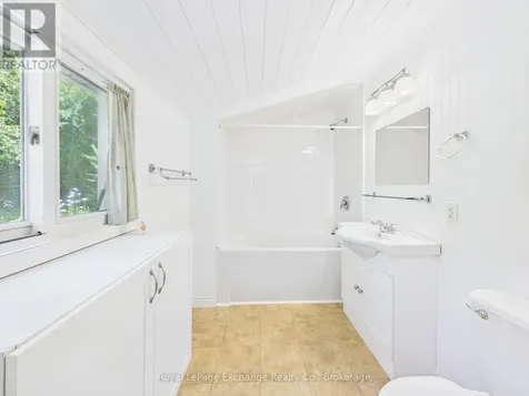 259 St. Arnaud Street Huron-kinloss ON N0G 2R0