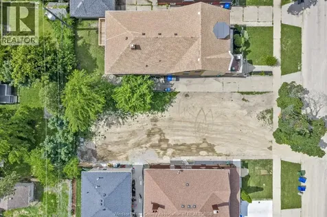421 Partington Avenue Windsor ON N8W 3S1