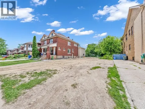 421 Partington Avenue Windsor ON N8W 3S1