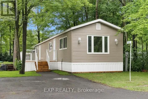 1045 Vista Barrett Private Ottawa ON K4P 1C8