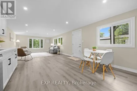 1045 Vista Barrett Private Ottawa ON K4P 1C8