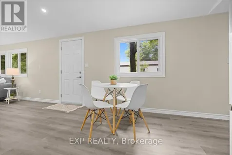 1045 Vista Barrett Private Ottawa ON K4P 1C8