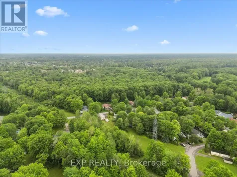 1045 Vista Barrett Private Ottawa ON K4P 1C8