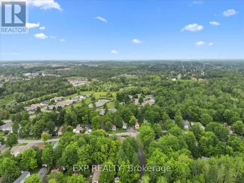 1045 Vista Barrett Private Ottawa ON K4P 1C8