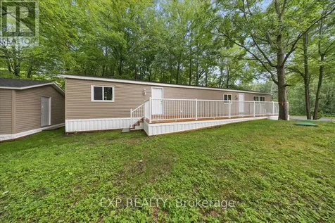 1045 Vista Barrett Private Ottawa ON K4P 1C8