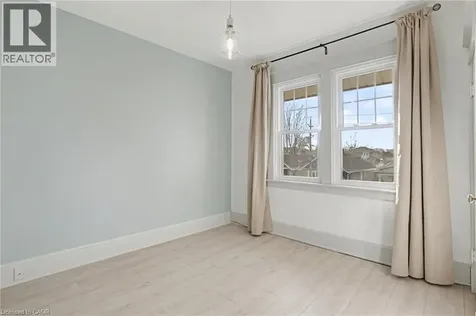 39 Fielden Avenue Port Colborne ON L3K 4S8