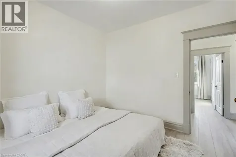 39 Fielden Avenue Port Colborne ON L3K 4S8