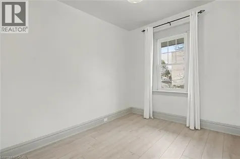 39 Fielden Avenue Port Colborne ON L3K 4S8