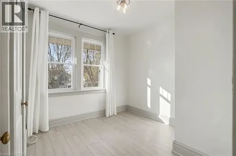 39 Fielden Avenue Port Colborne ON L3K 4S8