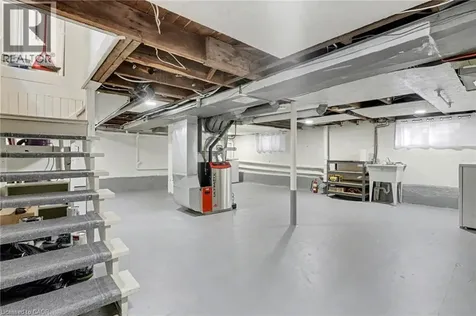 39 Fielden Avenue Port Colborne ON L3K 4S8