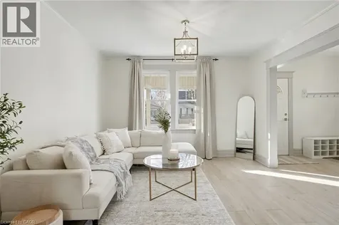 39 Fielden Avenue Port Colborne ON L3K 4S8