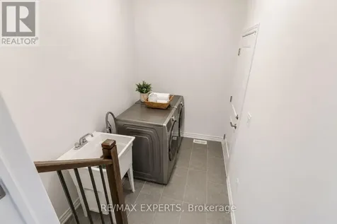 162 Shepherd Drive Barrie ON L9J 0P9