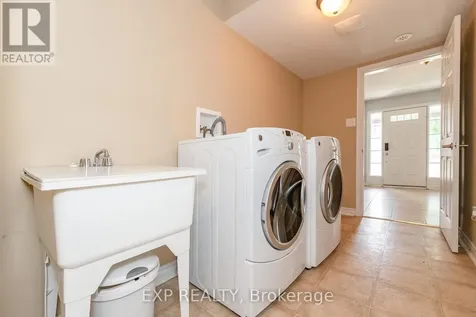 960 Messor Crescent Ottawa ON K2S 0L7