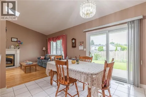 8034 Pinellas Park Drive Niagara Falls ON L2H 3B2