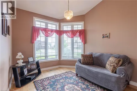8034 Pinellas Park Drive Niagara Falls ON L2H 3B2