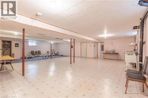 8034 Pinellas Park Drive Niagara Falls ON L2H 3B2