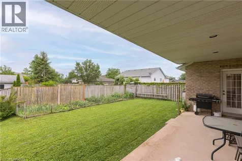 8034 Pinellas Park Drive Niagara Falls ON L2H 3B2