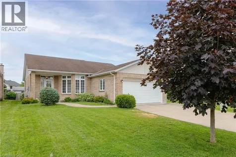 8034 Pinellas Park Drive Niagara Falls ON L2H 3B2
