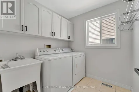 35 Dubrick Crescent Kitchener ON N2E 4A7