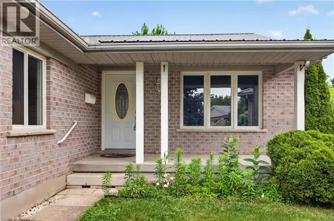 15 Erin Court Aylmer ON N5H 3G6
