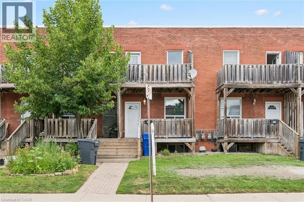 126 Wellington Street North Kitchener ON N2H 5K1