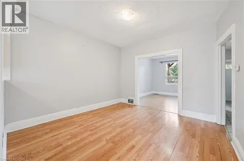 126 Wellington Street North Kitchener ON N2H 5K1