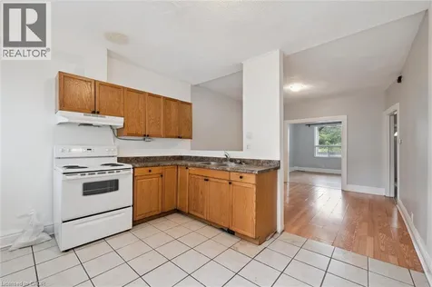 126 Wellington Street North Kitchener ON N2H 5K1
