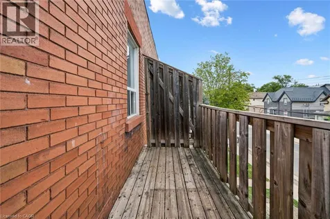 126 Wellington Street North Kitchener ON N2H 5K1