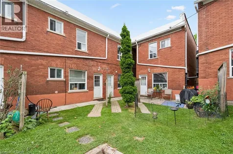 126 Wellington Street North Kitchener ON N2H 5K1