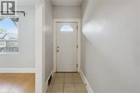126 Wellington Street North Kitchener ON N2H 5K1