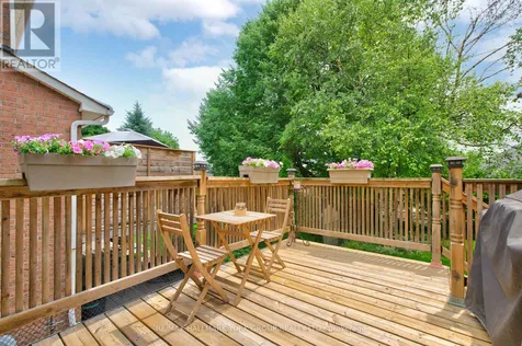 263 John Bowser Crescent Newmarket (glenway Estates) ON L3Y 7N7