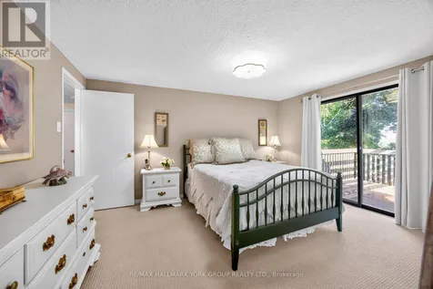 263 John Bowser Crescent Newmarket (glenway Estates) ON L3Y 7N7