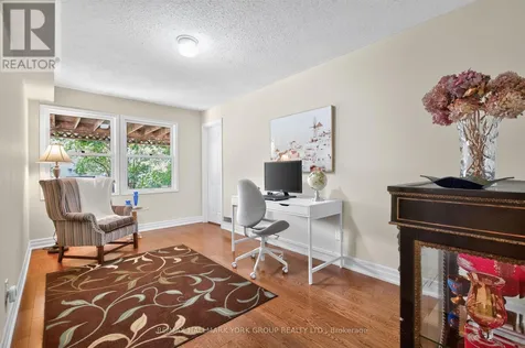 263 John Bowser Crescent Newmarket (glenway Estates) ON L3Y 7N7