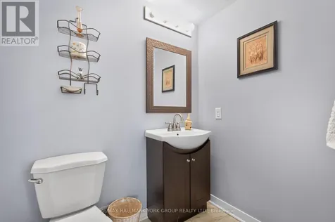 263 John Bowser Crescent Newmarket (glenway Estates) ON L3Y 7N7