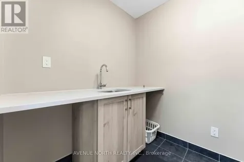 881 Antonio Farley Street Ottawa ON K4A 5K1