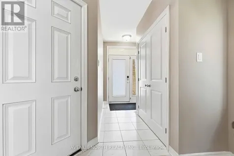 881 Antonio Farley Street Ottawa ON K4A 5K1