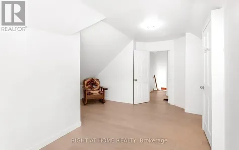 193 Madison Avenue South Kitchener ON N2G 3M7