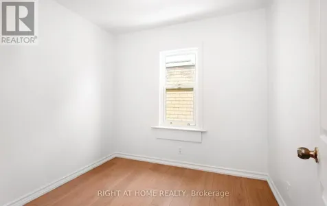 193 Madison Avenue South Kitchener ON N2G 3M7