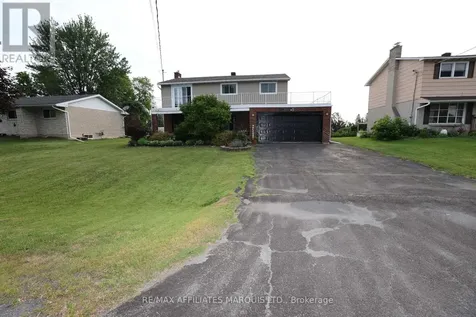 3453 Bruce Street South Stormont ON K6K 1M8
