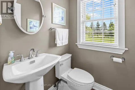 183 Hamilton Road Russell ON K4R 1E5
