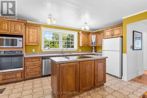 183 Hamilton Road Russell ON K4R 1E5