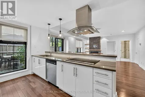 419 Laurier Avenue East Ottawa ON K1N 6R4