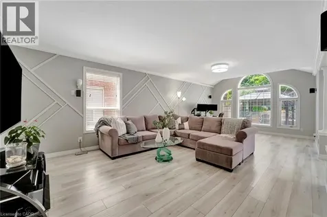35 Dubrick Crescent Kitchener ON N2E 4A7