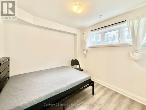 36 Elkington Crescent Whitby ON L1P 0L7