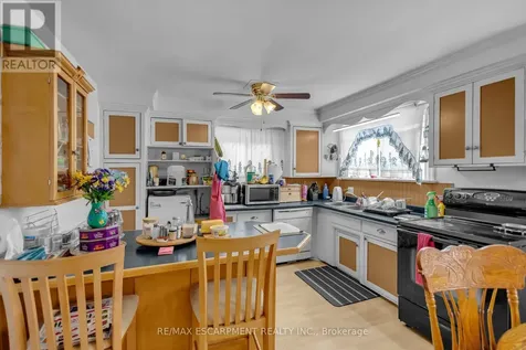 35 James Avenue Brantford ON N3S 6Y2