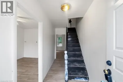 25 Albemarle Street Hamilton ON L8L 7G5